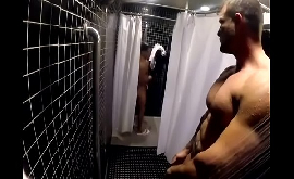 Video de sexo gay gratis no banheiro da academia